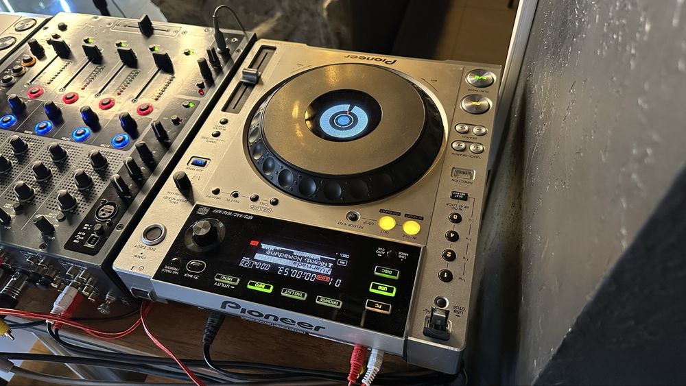 Продам Dj оборудования, Pioneer Cdj 850 2x и микшер Allen Heath 42