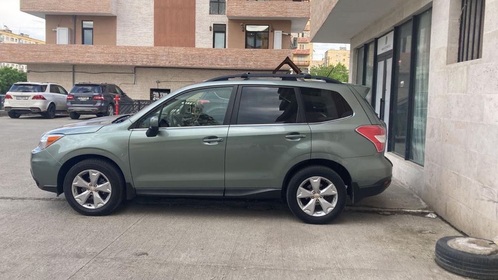 Продам субару форестер !