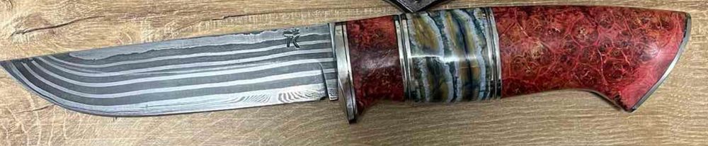 Ръчно кован нож от дамаска стомана