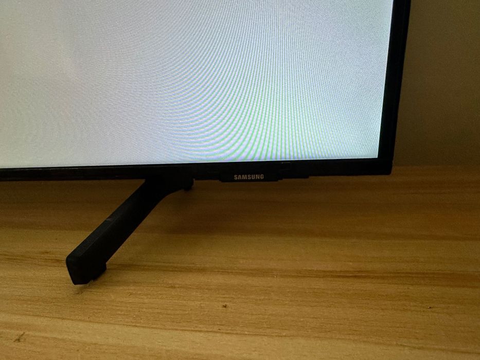 Продам телевизор Смарт тв