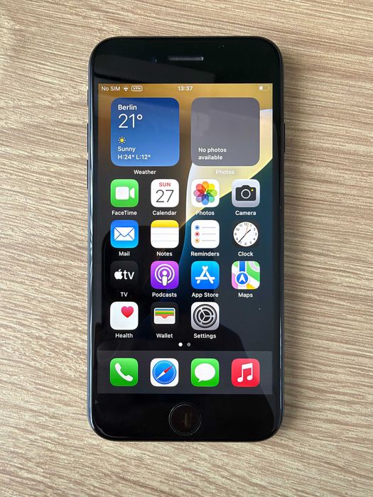 iPhone SE 2022 64GB черен