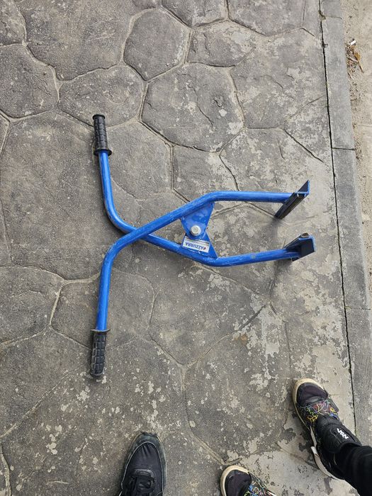 Clești pentru borduri