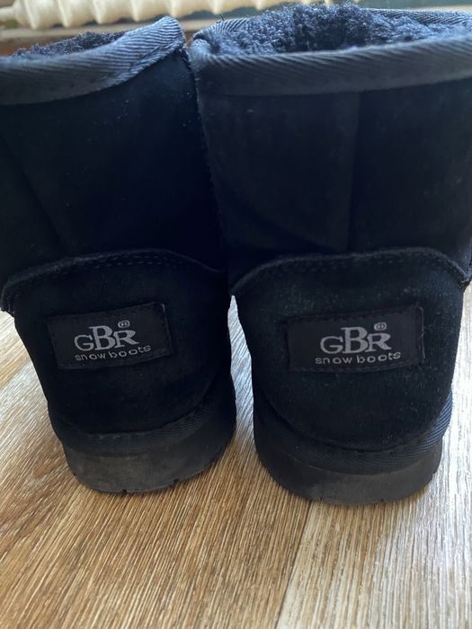 Продам уги (сапоги) 35 размер