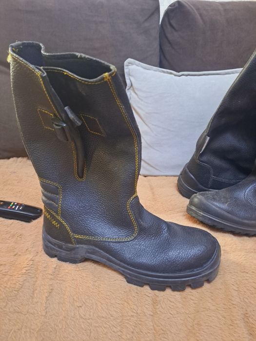 Рабочие спец сапоги сезон зима , весна , осень