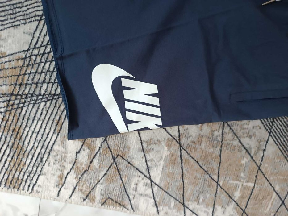 Панталон NIKE , цвят тъмносин, L размер