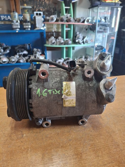 Compresor aer condiționat Ford Focus 2 1.6 tdci