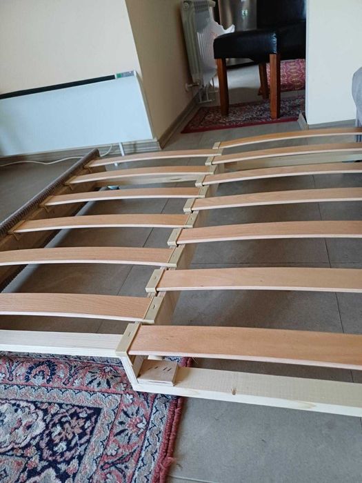 Диван за трапезария