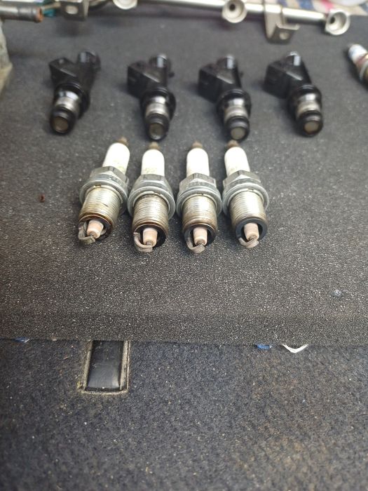 Clapeta acceleratie și injectoare Opel Astra G 1.6 16v