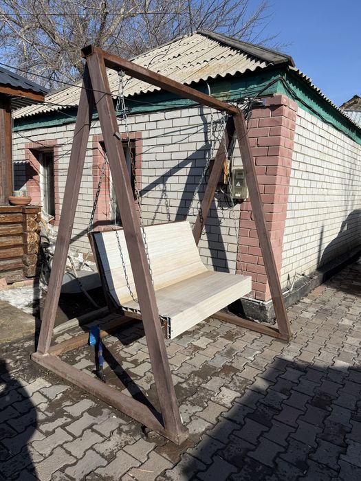 Продам большую качелю