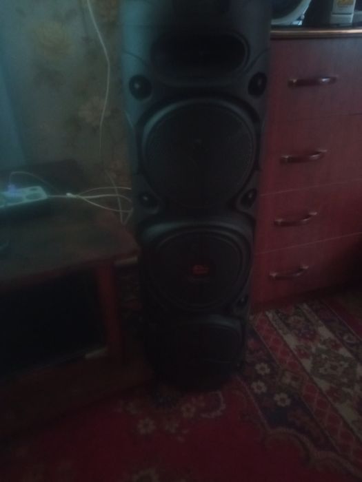 Продам Блютуз колонка