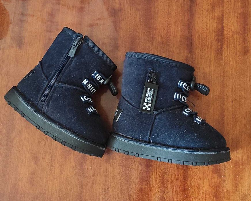 Продаю детскую обувь