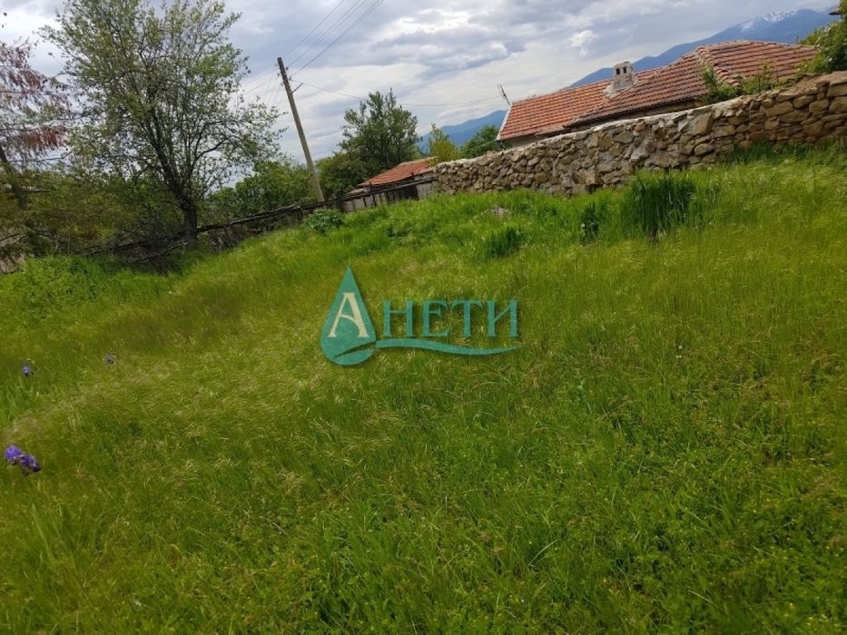 УПИ 3229 м2 в с.Подгорие с Разртешение за строеж на 4 къщи, южен склон