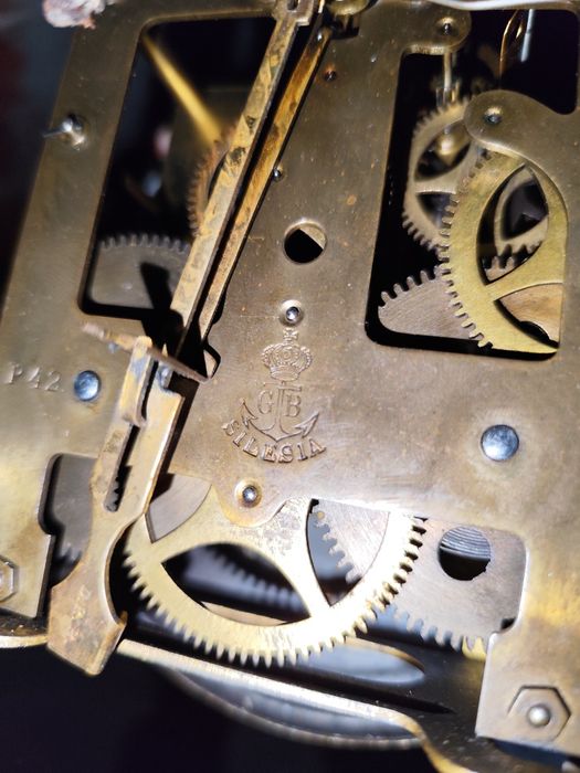 Gustaf beker стенени часовници 150лева