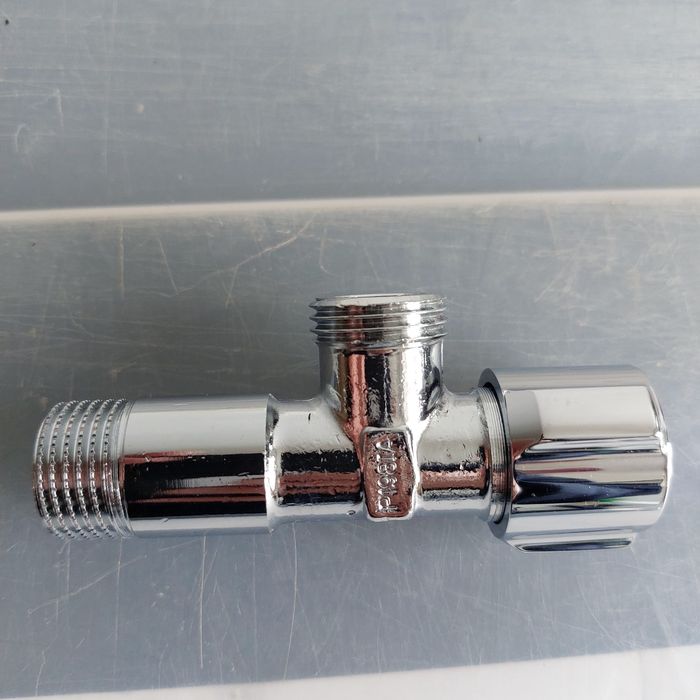 Robineți Colțari baie