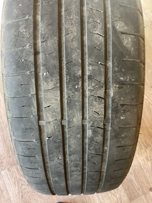 Продам 4 баллона 215/55/17