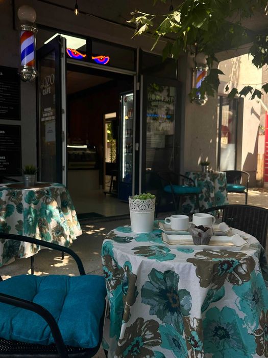 Vand/cedez  cafenea in Popesti Leordeni