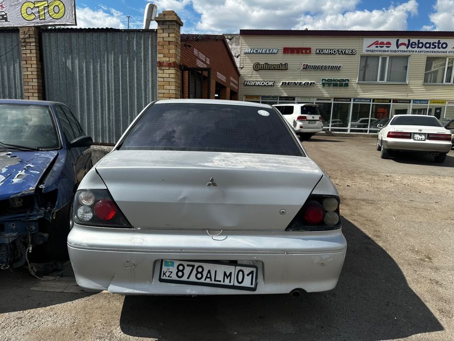 Продам лансер седиа