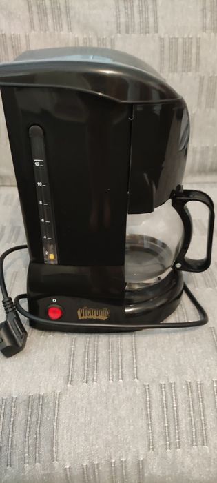 Vând Cafetiera Electrica