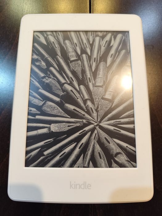 Amazon Kindle - Четец за книги
