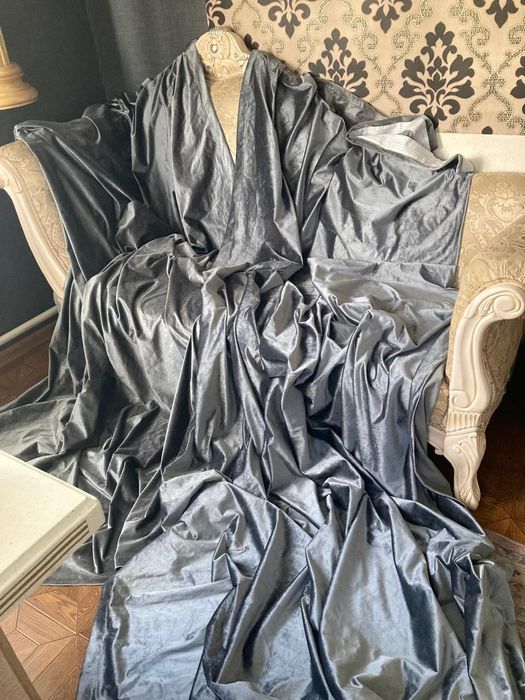 продам шторы 2,8*на 2,5 м