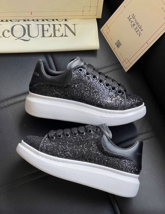 Уникални обувки хит