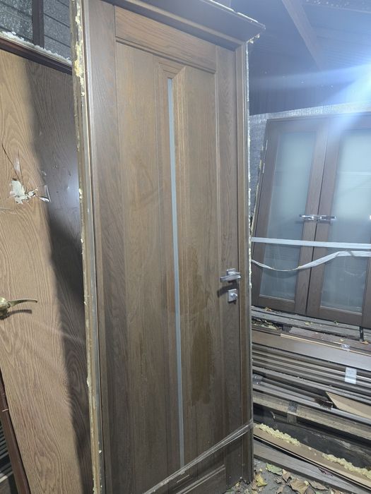 Продам двери чистое дерево дубовые