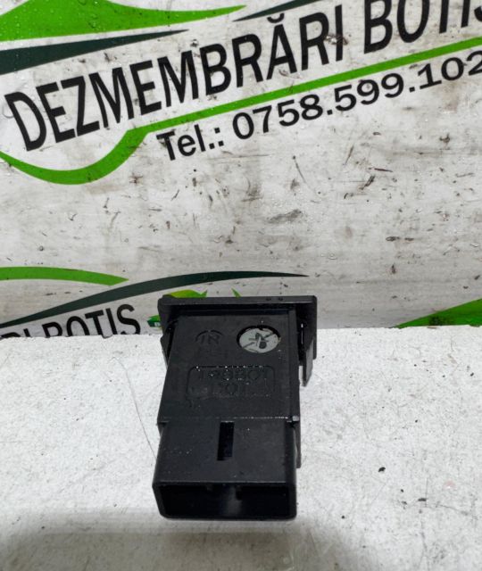 buton TRC OFF TR8801 Toyota Avensis a 2-a generatie T25