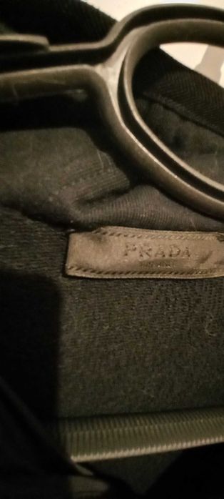 Jacheta sport Prada cu gluga mas S culoare Neagra