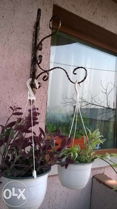 Suport flori din fier forjat , jardiniera