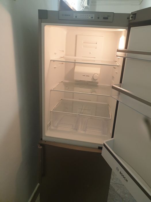 Vând frigider Bosch