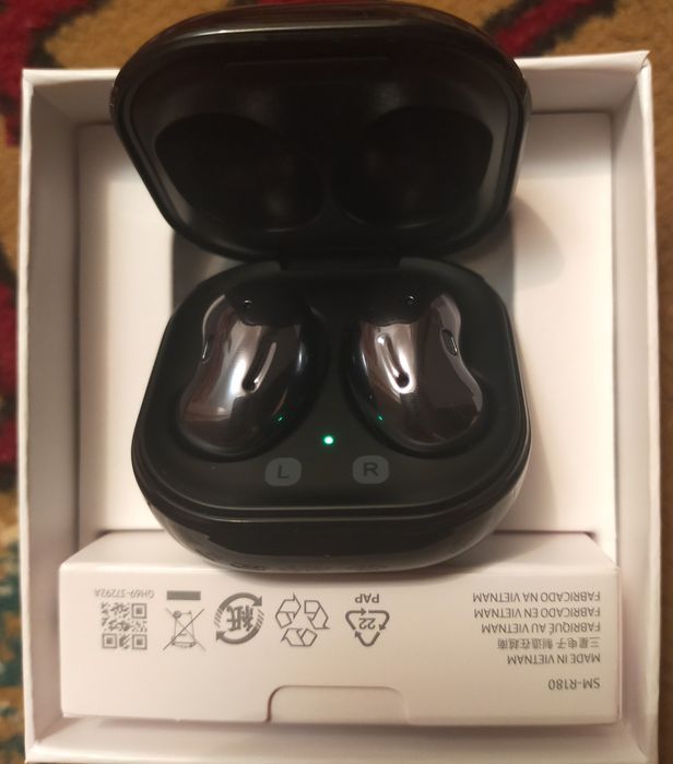 Samsung galaxy buds live