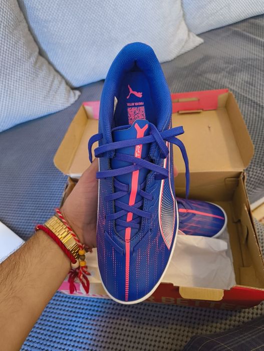 Нови стоножки Puma номер 42