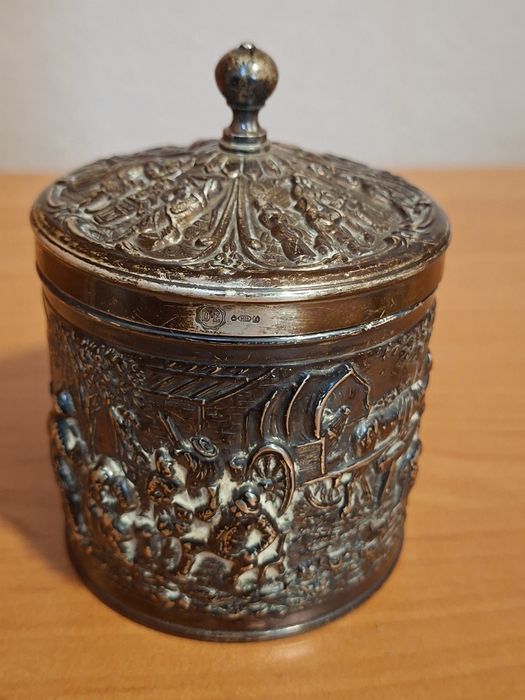 Комплект - Кутия за чай и цедка цена 99€