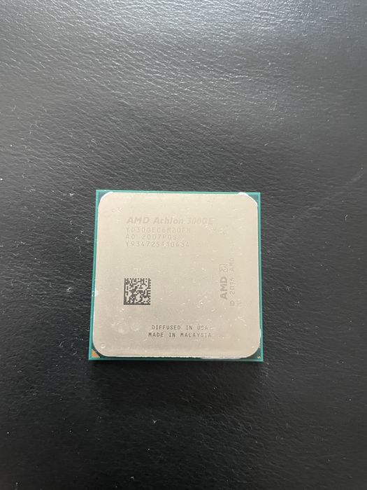 AMD Athlon 300GE + Stock Cooler | AM4 | Radeon Vega 3