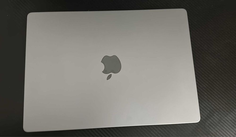 MacBook Pro 14