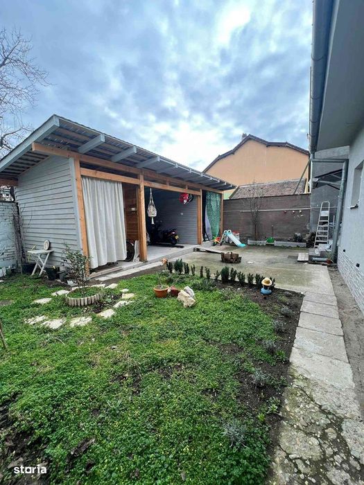 Casa singur in curte zona horea