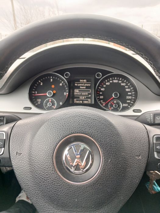 Volkswagen  PASSAT 2010