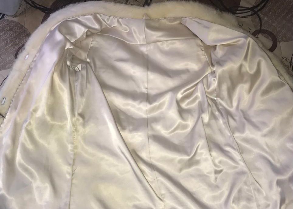 Продам шубу норковую.