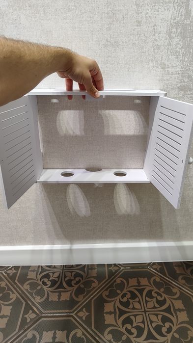 Корпус для настенного крепления роутера