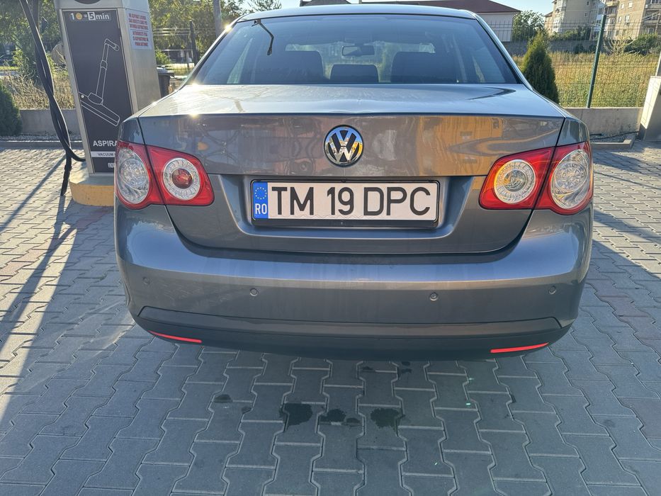 Se vinde Volkswagen Jetta
