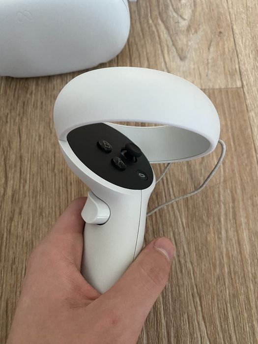 Продам VR Meta Quest 2