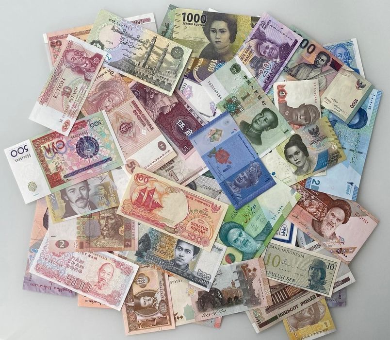 Продаётся коллекция банкнот