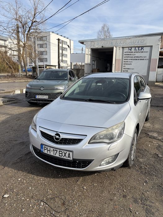 Opel astra j 1.7 cdti 125 cp