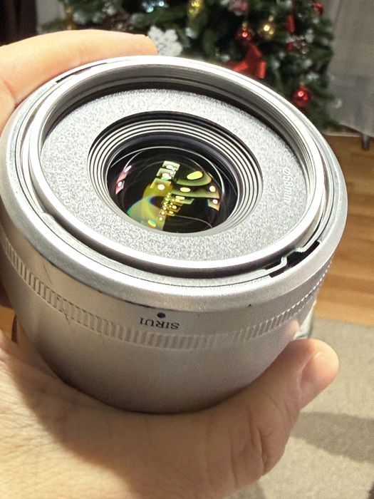 Sirui 23mm f1.2 - obiectiv luminos si sharp