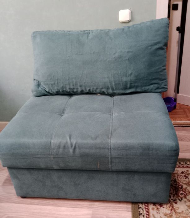 Диван, кресло и пуф