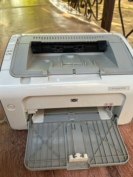 принтер HP laserjet P1102