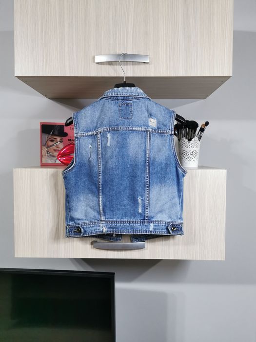 Vesta de blugi Bershka