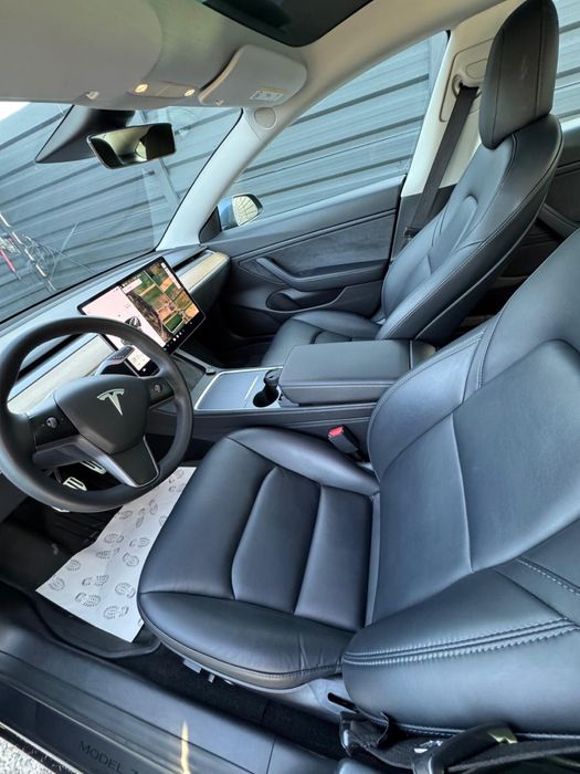 Vand Tesla Model 3 facelift, tva deductibil