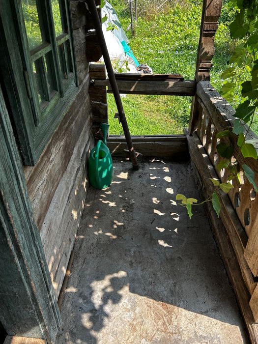 Casă veche de stejar din anii 1947, pentru relocare.