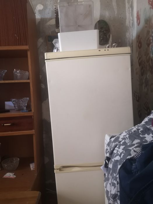 продам холодильник